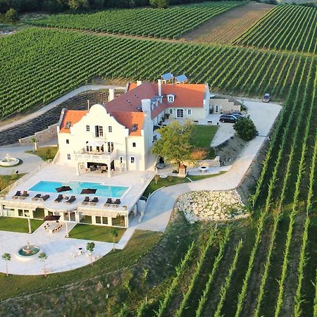 Liszkay Borkuria Monoszlo Exterior foto